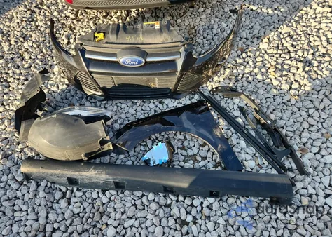 2013 Ford Focus Se из США, поврежденный, VIN 1FADP3K29DL356437